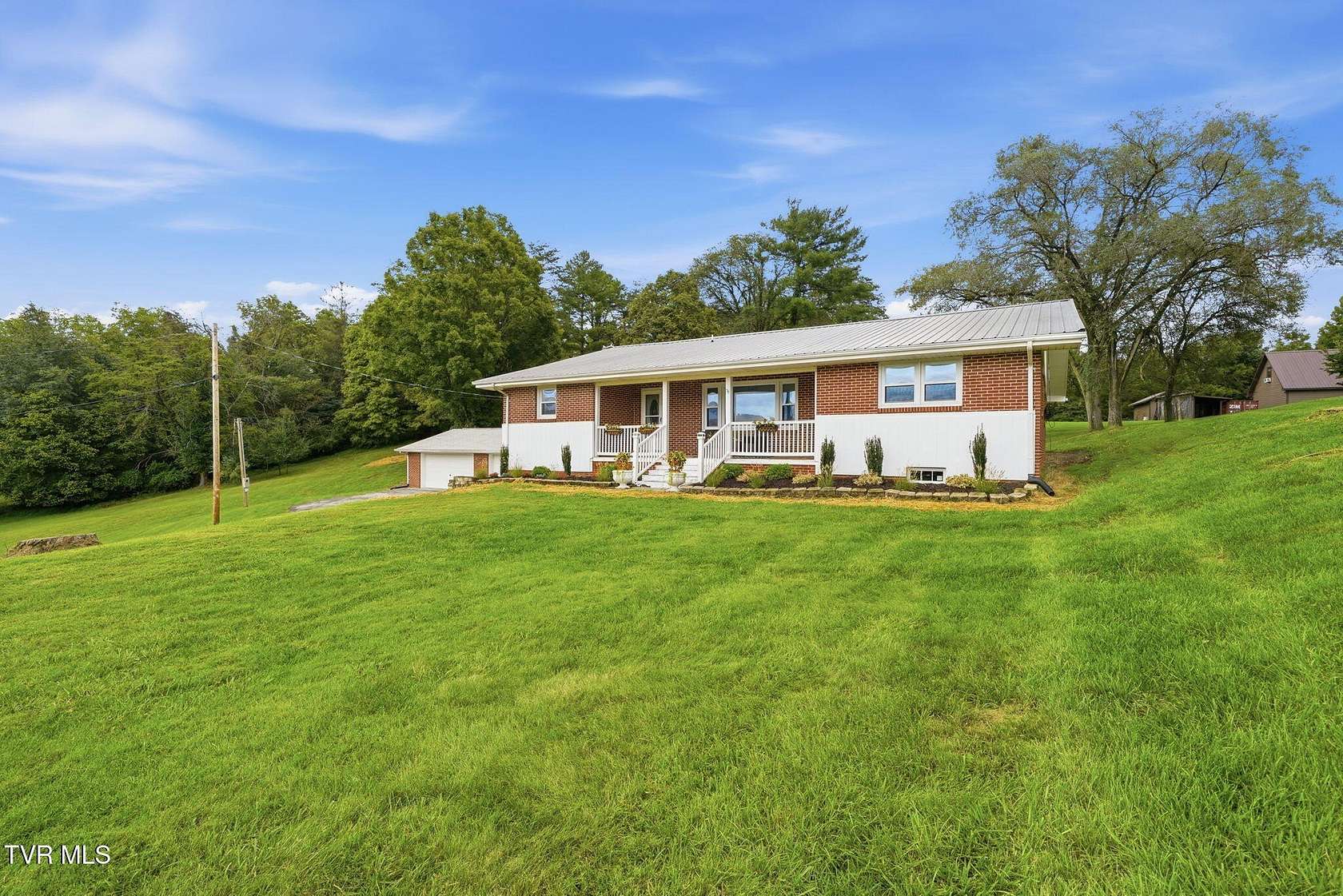 1.65 Acres of Land with Home for Sale in Kingsport, Tennessee