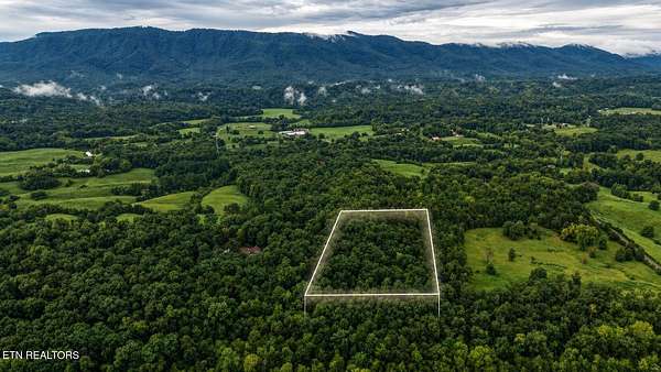 5.26 Acres of Residential Land for Sale in Seymour, Tennessee