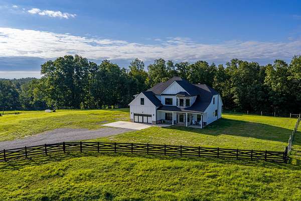 78 Acres of Land with Home for Sale in Cumberland Furnace, Tennessee
