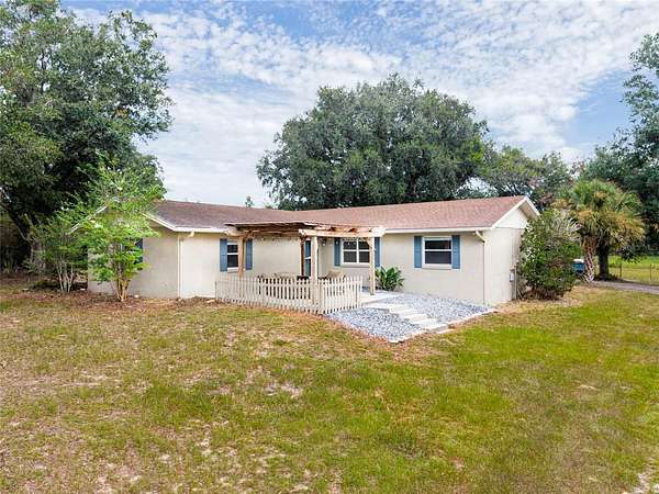 3 Acres of Land with Home for Lease in Winter Garden, Florida