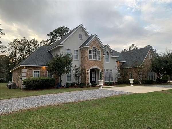 1.72 Acres of Land with Home for Lease in Covington, Louisiana