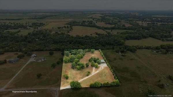 5 Acres of Residential Land for Sale in Bartlesville, Oklahoma