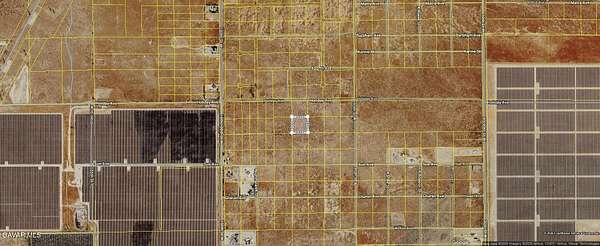 2.5 Acres of Residential Land for Sale in Rosamond, California