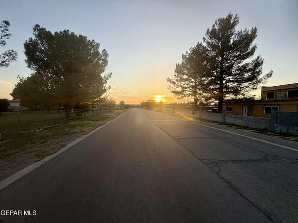 1 Acre of Residential Land for Sale in Vinton, Texas