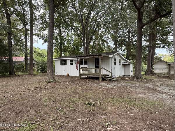 1.53 Acres of Land with Home for Sale in Edenton, North Carolina