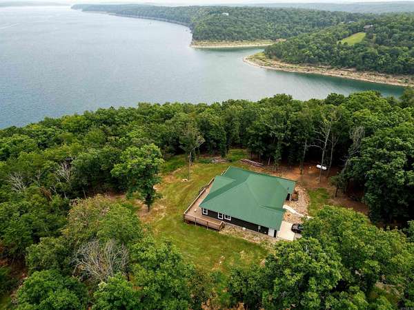 14 Acres of Land with Home for Sale in Yellville, Arkansas
