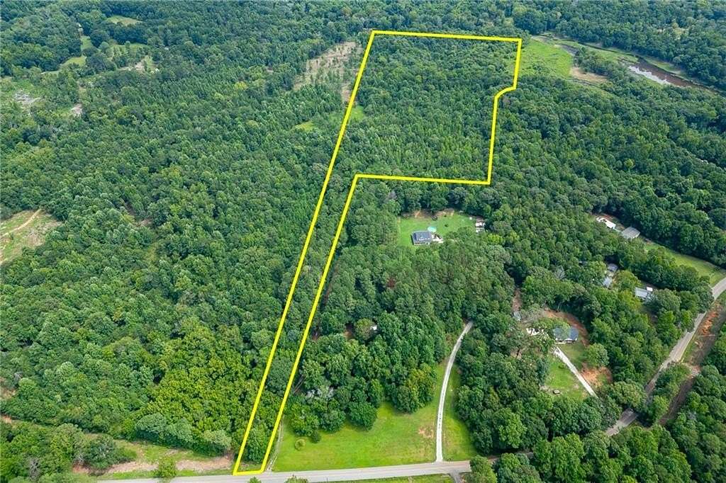 15 Acres of Recreational Land for Sale in Commerce, Georgia