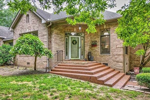 5.47 Acres of Land with Home for Sale in Hermitage, Tennessee