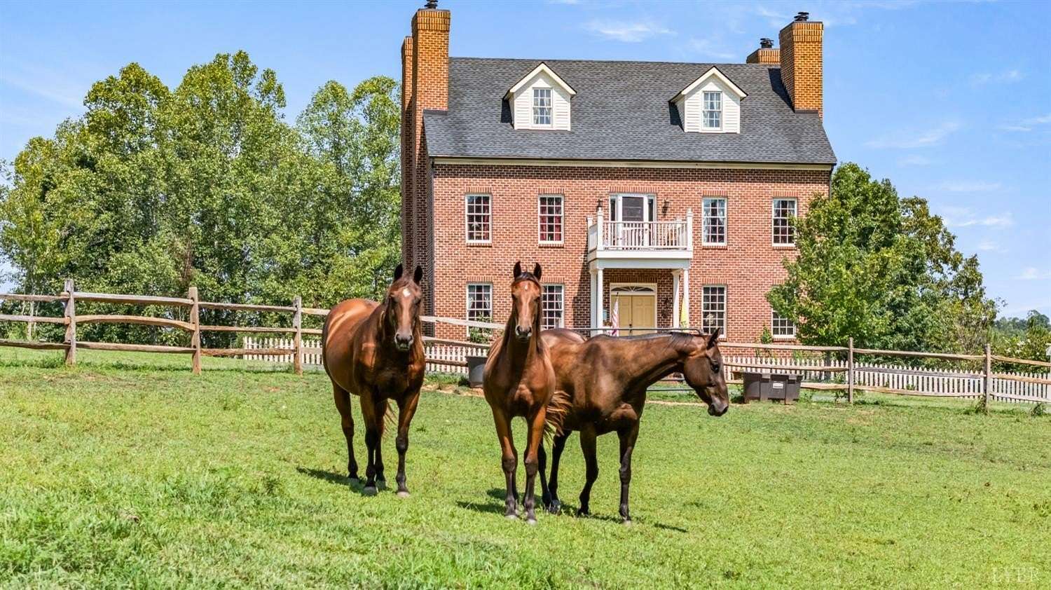 17.9 Acres of Land with Home for Sale in Appomattox, Virginia