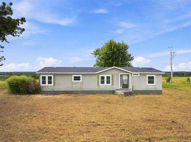 36 Acres of Agricultural Land with Home for Sale in Henryetta, Oklahoma