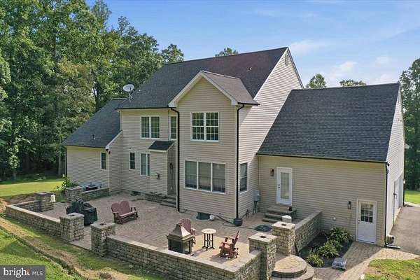 5 Acres of Land with Home for Sale in Marshall, Virginia