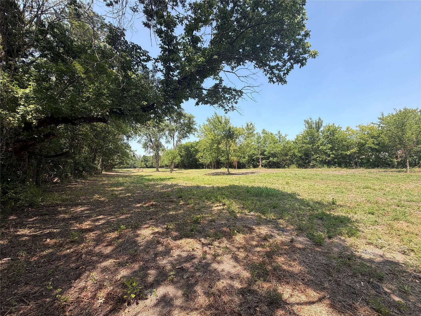 1 Acre of Residential Land for Sale in Howe, Texas