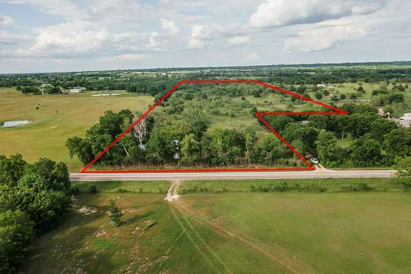 15 Acres of Agricultural Land for Sale in Ennis, Texas