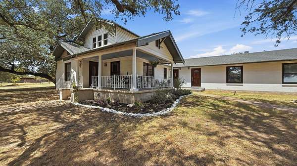 10.6 Acres of Land with Home for Sale in Hamilton, Texas