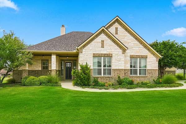 2 Acres of Land with Home for Sale in Newark, Texas