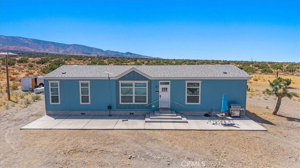 2.15 Acres of Land with Home for Sale in Piñon Hills, California