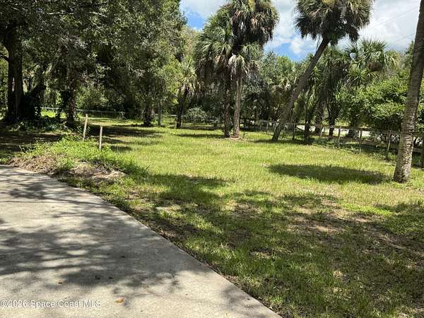5 Acres of Land with Home for Sale in Fellsmere, Florida