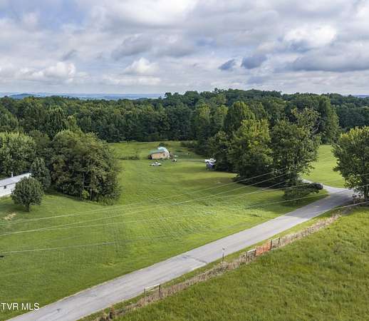 1 Acre of Residential Land for Sale in Chuckey, Tennessee