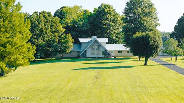 175 Acres of Agricultural Land with Home for Auction in Martin, Tennessee