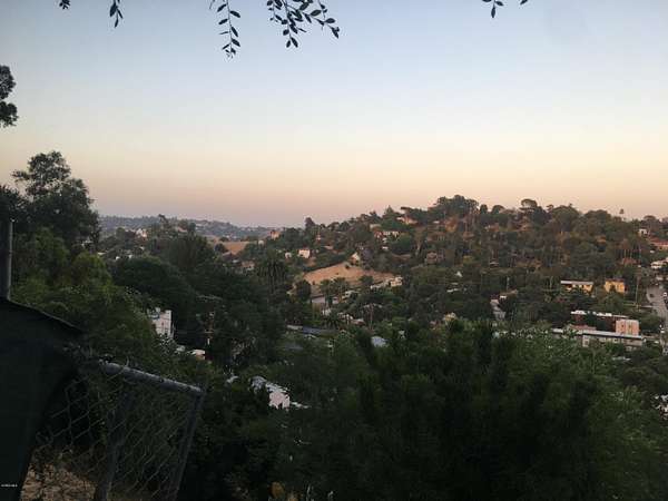 0.11 Acres of Land for Sale in Los Angeles, California
