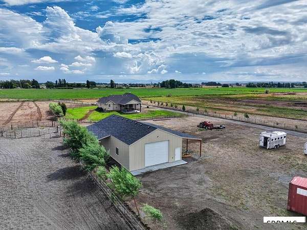 19 Acres of Land with Home for Sale in Rexburg, Idaho