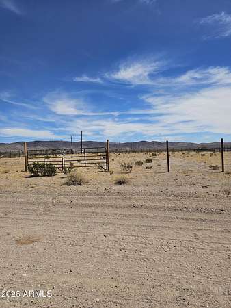 1 Acre of Residential Land for Sale in White Hills, Arizona