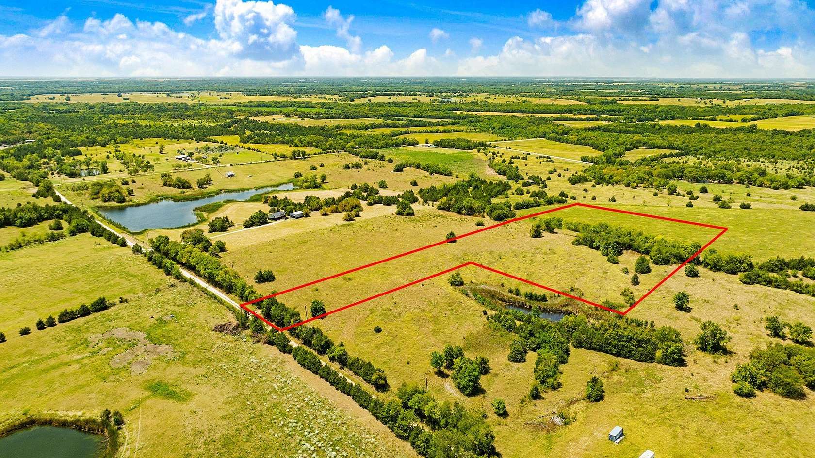 10 Acres of Residential Land for Sale in Roxton, Texas