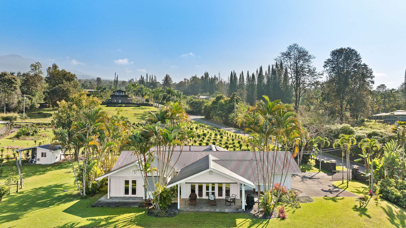 2.5 Acres of Land with Home for Sale in Holualoa, Hawaii