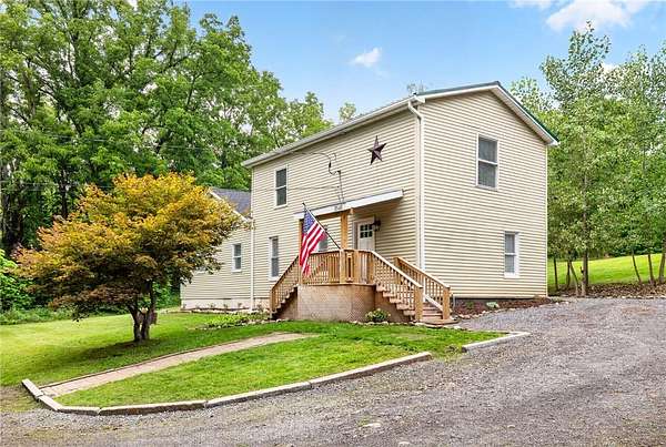 21.5 Acres of Recreational Land with Home for Sale in Palmyra, New York