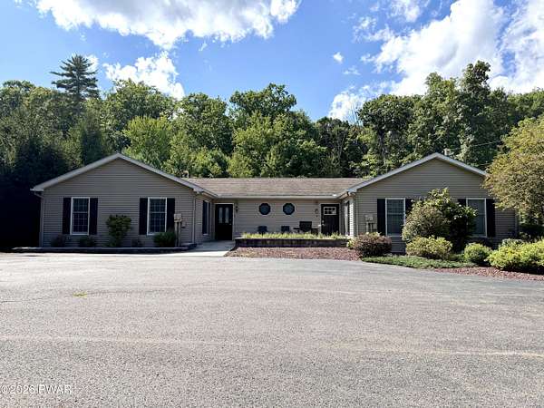 2.62 Acres of Commercial Land for Lease in Lakeville, Pennsylvania