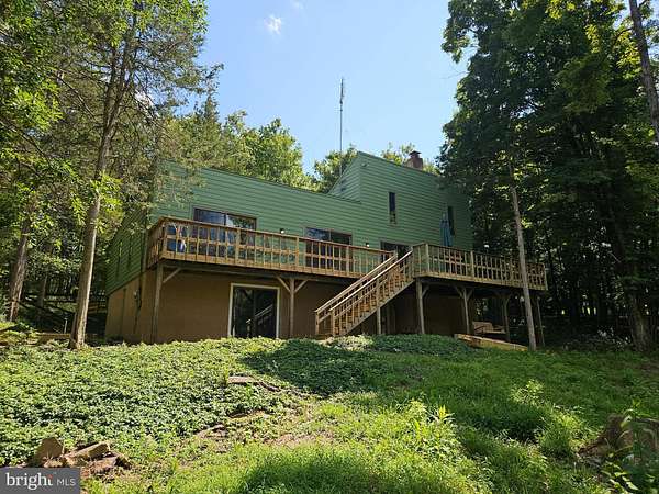 2.2 Acres of Land with Home for Lease in Pipersville, Pennsylvania