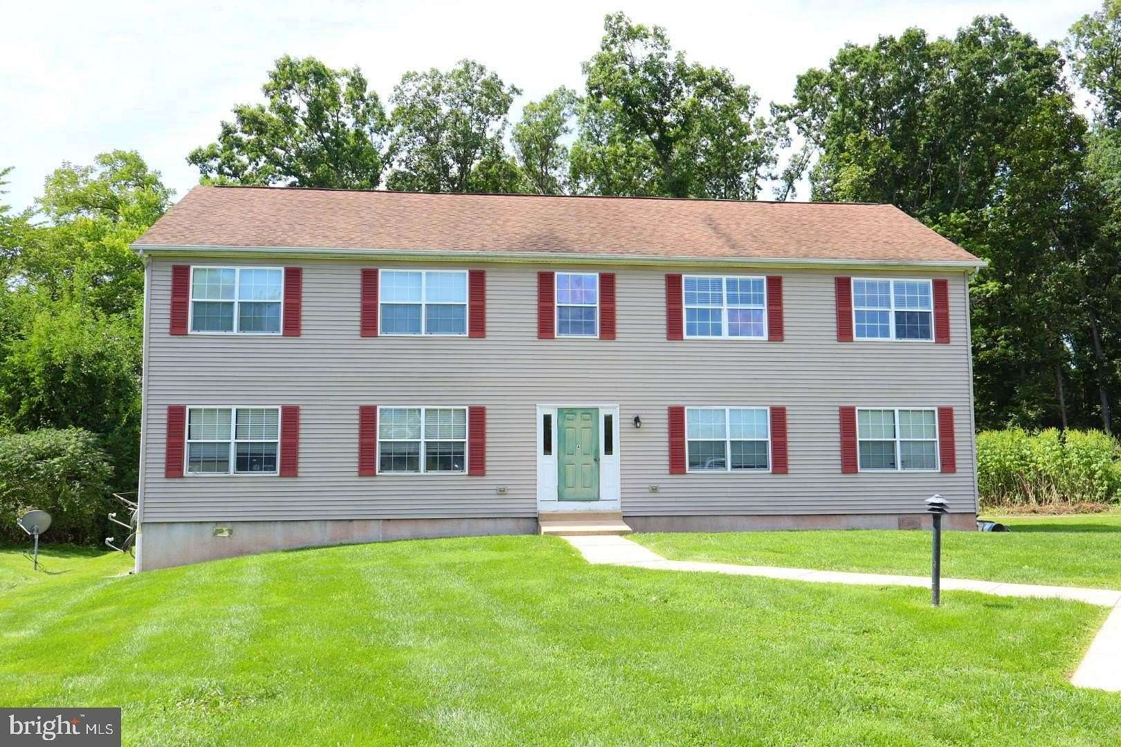 5 Acres of Land with Home for Lease in Ottsville, Pennsylvania