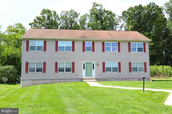 5 Acres of Land with Home for Lease in Ottsville, Pennsylvania