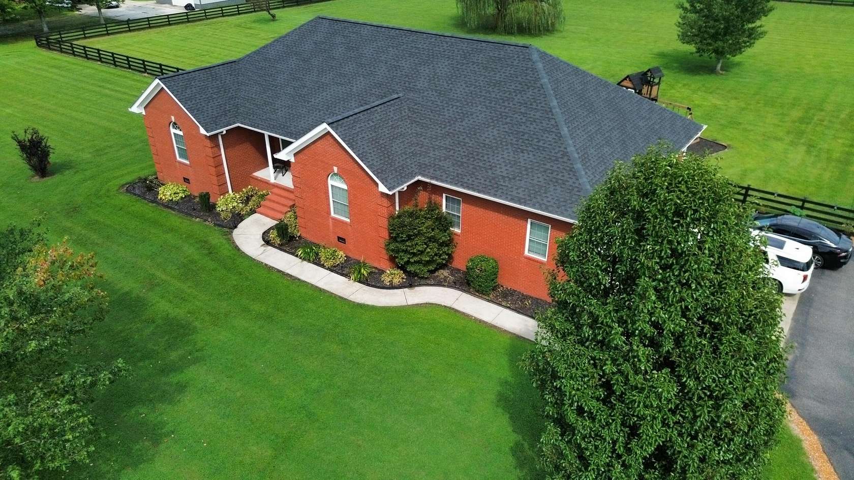 4 Acres of Land with Home for Sale in Benton, Kentucky