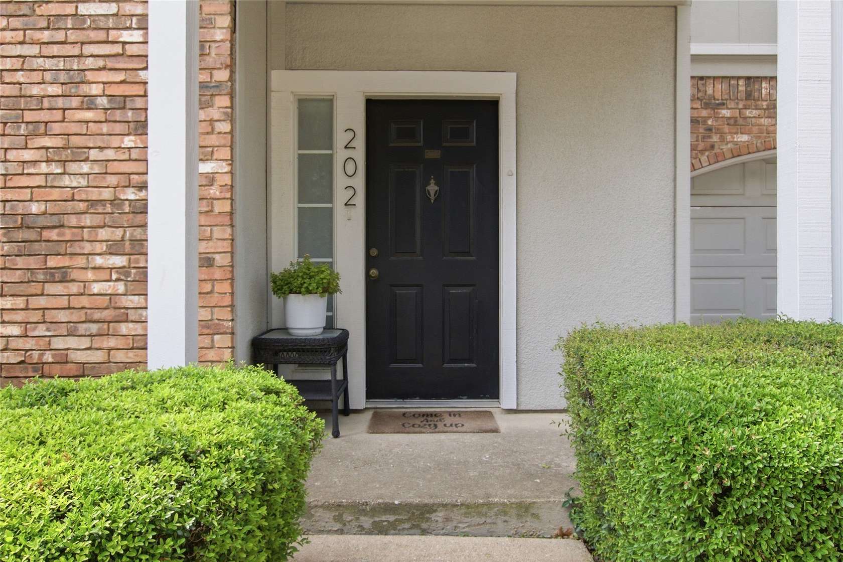 4.56 Acres of Land with Home for Sale in Dallas, Texas