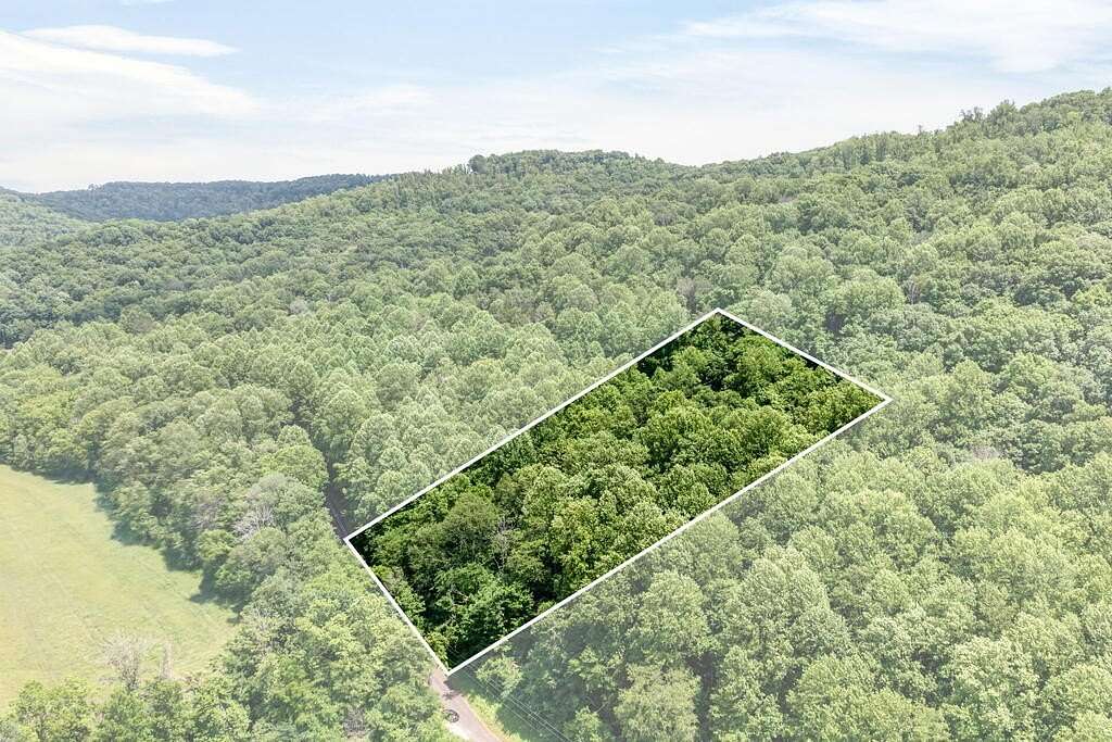 3.37 Acres of Residential Land for Sale in Sparta, Tennessee