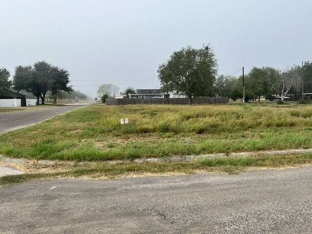 0.32 Acres of Residential Land for Sale in Hebbronville, Texas