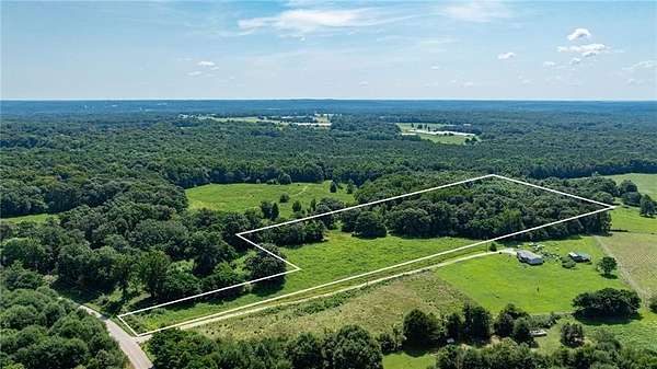 5 Acres of Residential Land for Sale in Royston, Georgia