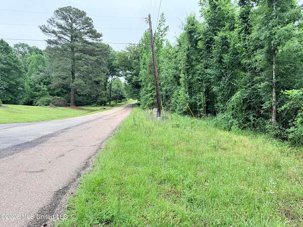 4.76 Acres of Residential Land for Sale in Raymond, Mississippi