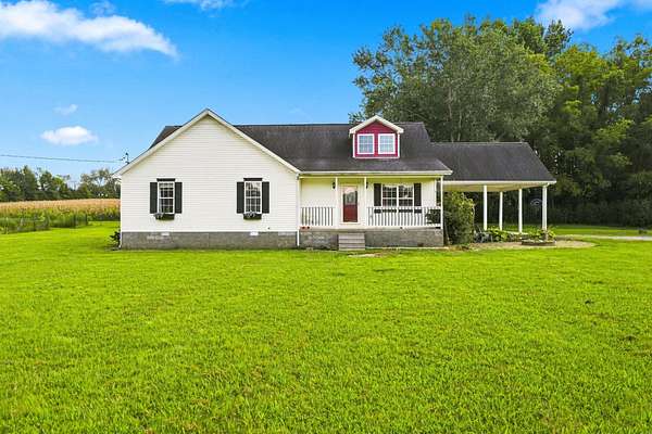 3 Acres of Land with Home for Sale in Morrison, Tennessee