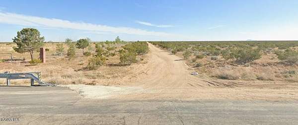 2.5 Acres of Land for Sale in Mojave, California