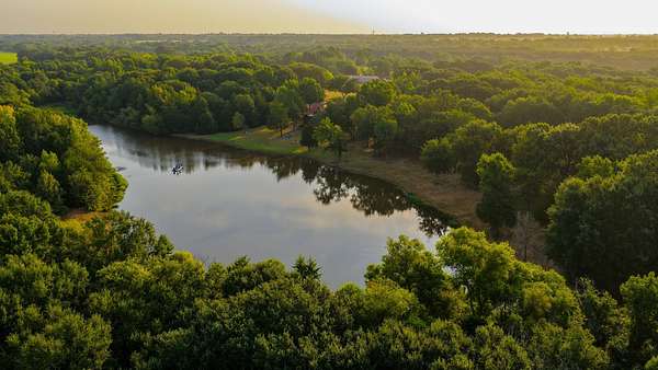 189 Acres of Land with Home for Sale in Sulphur Springs, Texas