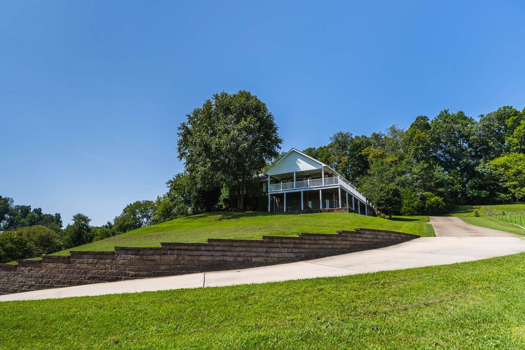 9 Acres of Land with Home for Sale in Beechgrove, Tennessee