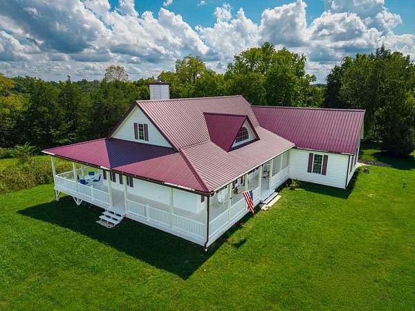 18.3 Acres of Land with Home for Sale in Nicholasville, Kentucky