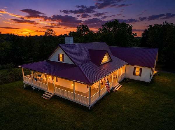 18.3 Acres of Land with Home for Sale in Nicholasville, Kentucky