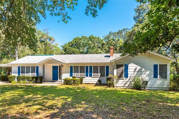 3 Acres of Land with Home for Sale in Jacksonville, Florida