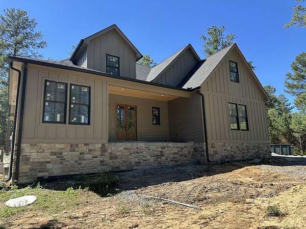 5.2 Acres of Land with Home for Sale in Soddy-Daisy, Tennessee