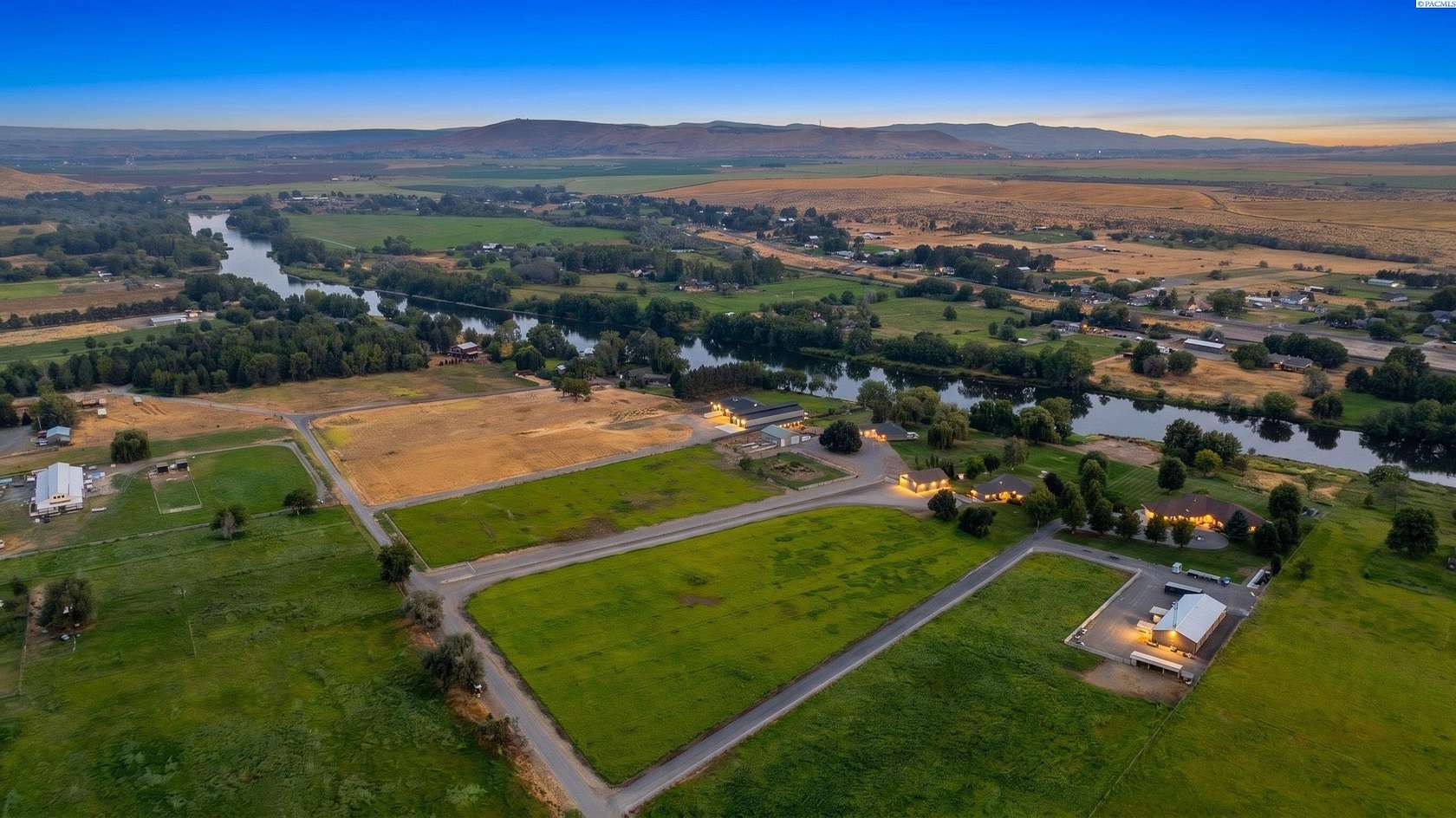 7 Acres of Land with Home for Sale in West Richland, Washington