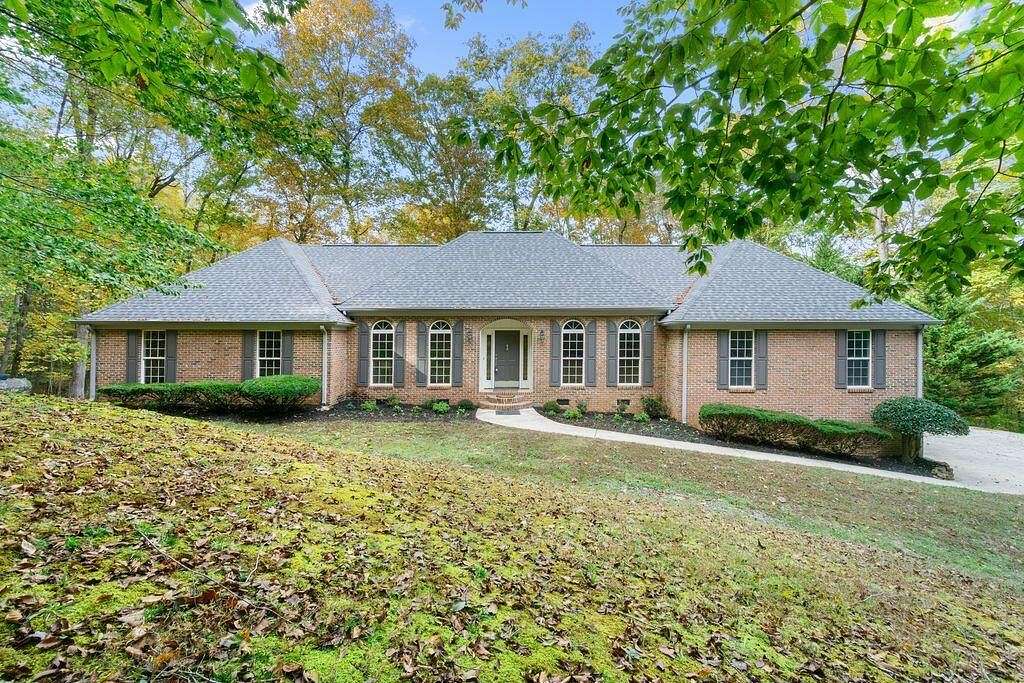 7.48 Acres of Land with Home for Sale in South Pittsburg, Tennessee