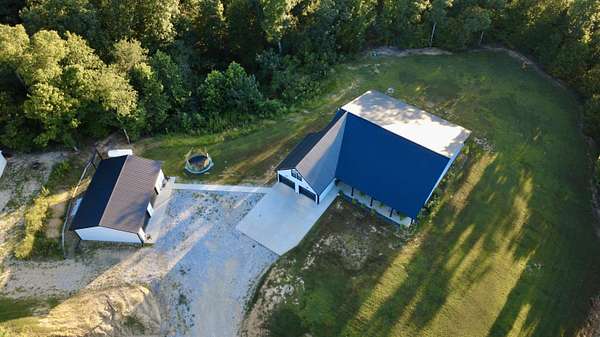 15.2 Acres of Land with Home for Sale in Cadiz, Kentucky